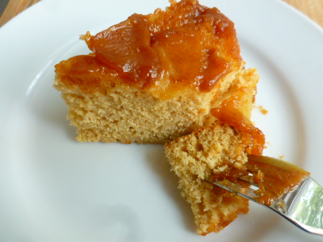 Caramel and Apple Upside-down Cake Ronit Penso